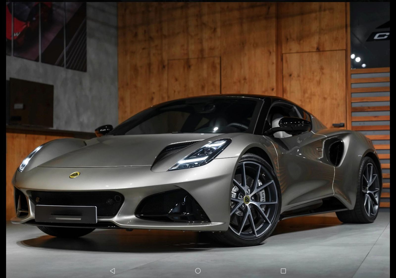 Lotus Emira 3,5 V6 aut celokuže