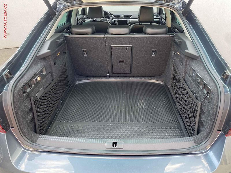 Škoda Superb (2016) 2.0TDI, ČR, Kamera, kůže - fotka 7 z 20