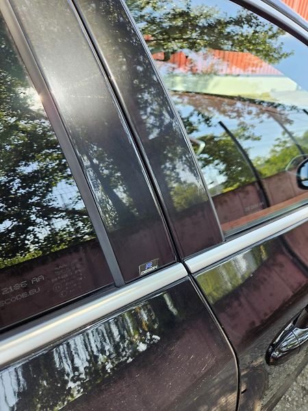 Volvo V60 (2012) R DESIGN - fotka 20 z 31