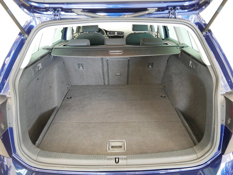 Volkswagen Golf - fotka 26 z 26