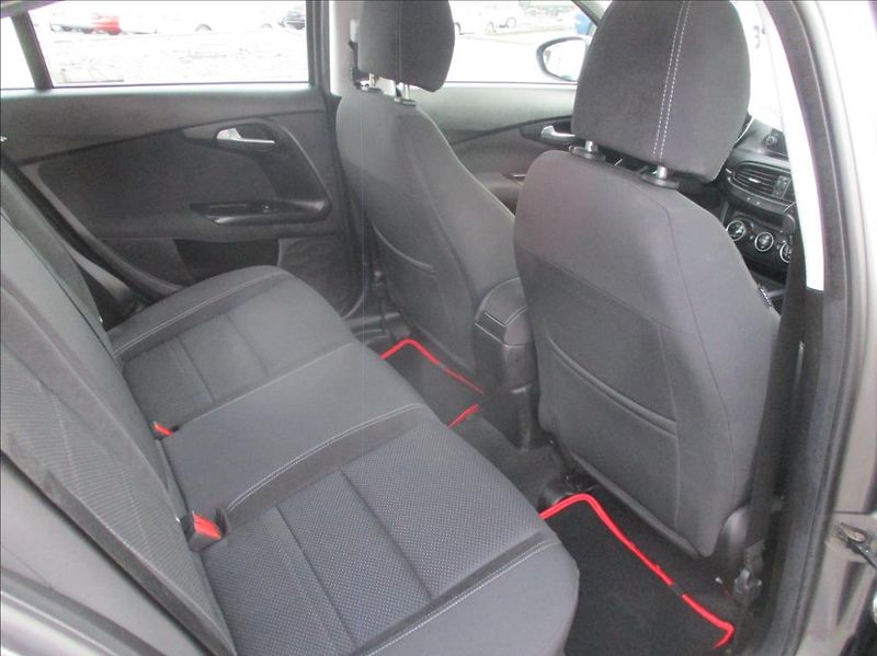 Fiat Tipo 1,4 i 16V, digiklima,Zamluven - fotka 11 z 40