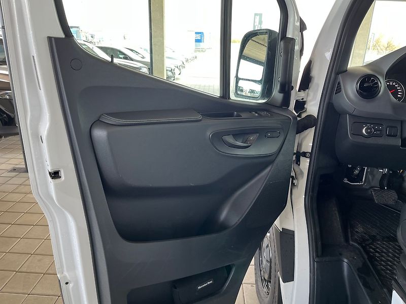 Mercedes-Benz Sprinter 319 CDI L3H2 140kw 1.Maj DPH - fotka 9 z 22