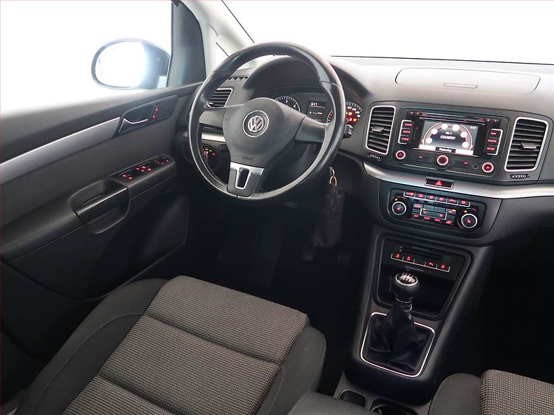 Volkswagen Sharan (2011) 2.0 TDI, 7 míst, Navi - fotka 6 z 14