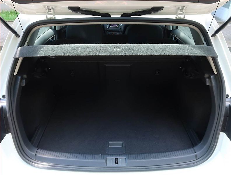 Volkswagen Golf (2013) 1.2 TSI, Tempomat - fotka 13 z 17