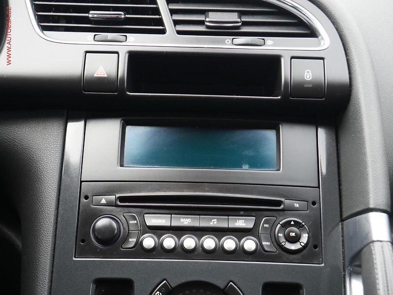 Peugeot 3008 (2012) 1.6 HDi, AC, temp - fotka 12 z 17