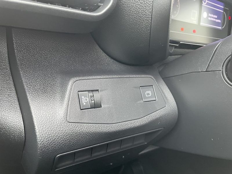 Toyota ProAce City Verso 1.5D MT 130k Business 7S - fotka 26 z 27
