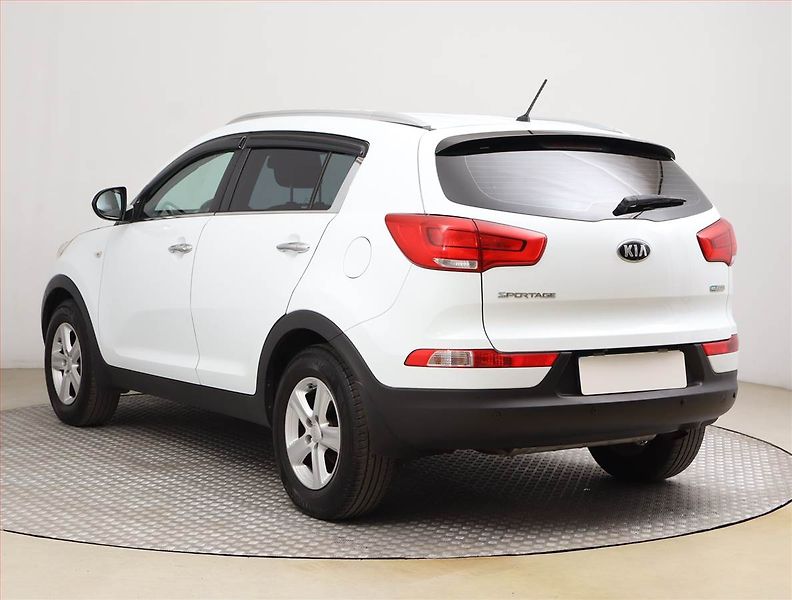 Kia Sportage (2015) 1.6 GDI, Navi, Tempomat - fotka 4 z 18