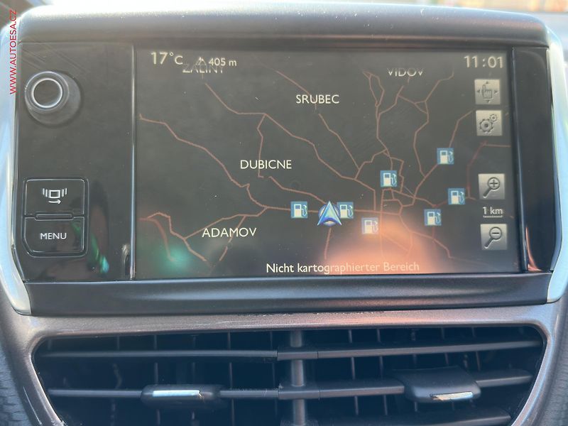 Peugeot 2008 (2014) 1.6HDi, ČR, AT, navi, AC - fotka 15 z 20