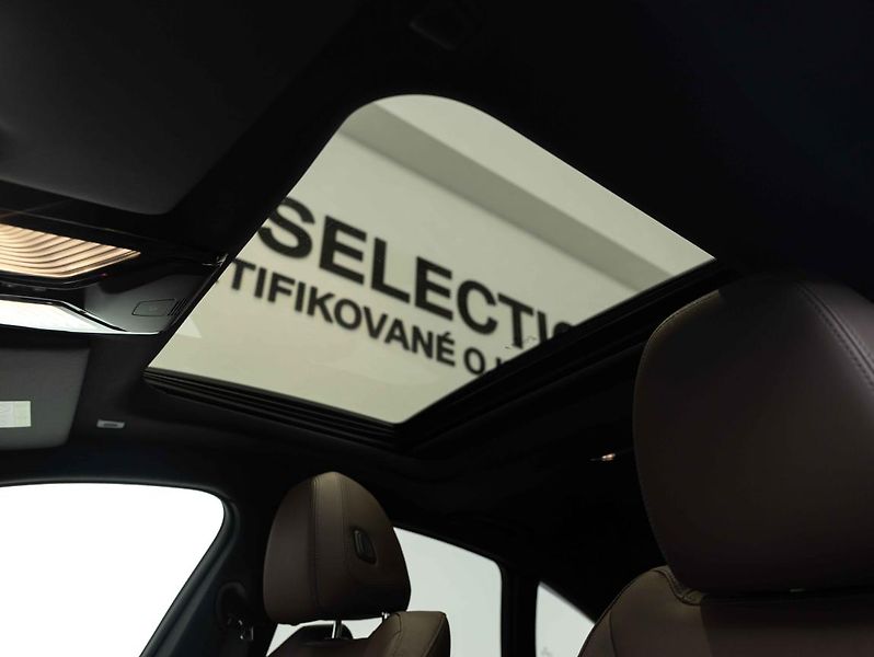 BMW Řada 4 M440i xDrive Gran Coupé - fotka 21 z 23