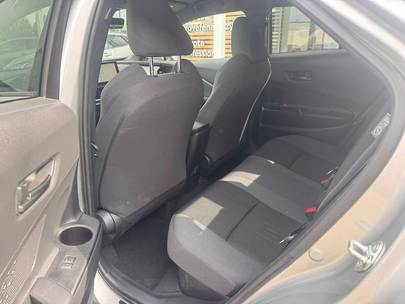 Toyota C-HR 1.8 Style - fotka 13 z 13