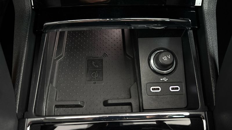 Škoda Karoq 1.5 TSI DSG Sportline - fotka 21 z 26