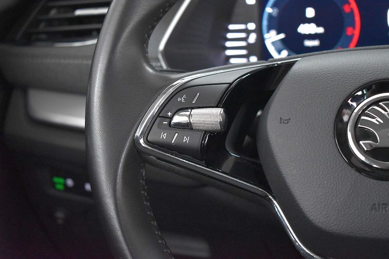 Škoda Octavia 2.0 TDI STYLE*KESSY*DPH*ČR 1.M - fotka 16 z 38