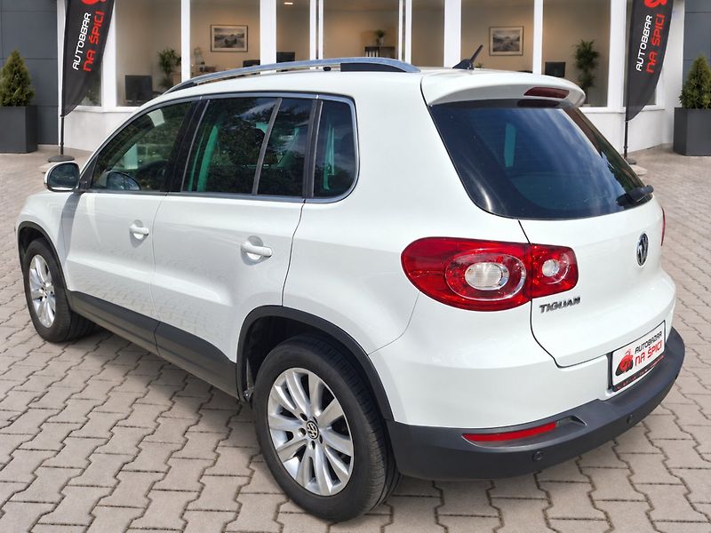 Volkswagen Tiguan (2009) 2.0TDI 103kW DSG 4MOTION -ČR - fotka 6 z 35
