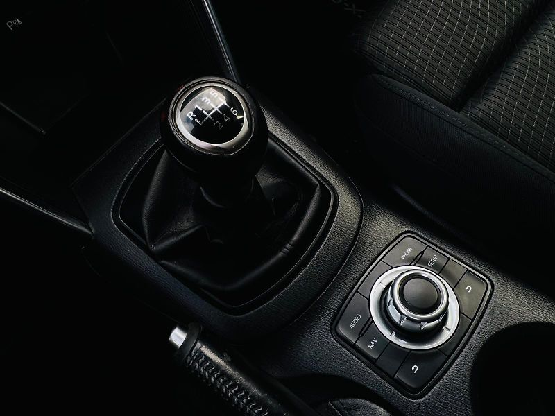 Mazda CX-5 2.0i MAN VÝHŘEV SENZORY TAŽNÉ - fotka 33 z 44