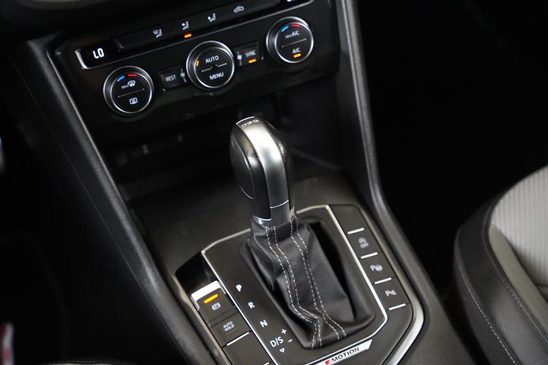 Volkswagen Tiguan - fotka 21 z 25