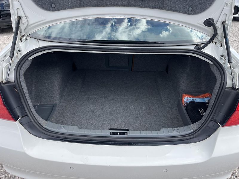 BMW Řada 3 (2011) 330D XDRIVE 3.0 V6 REZERVACE - fotka 20 z 20