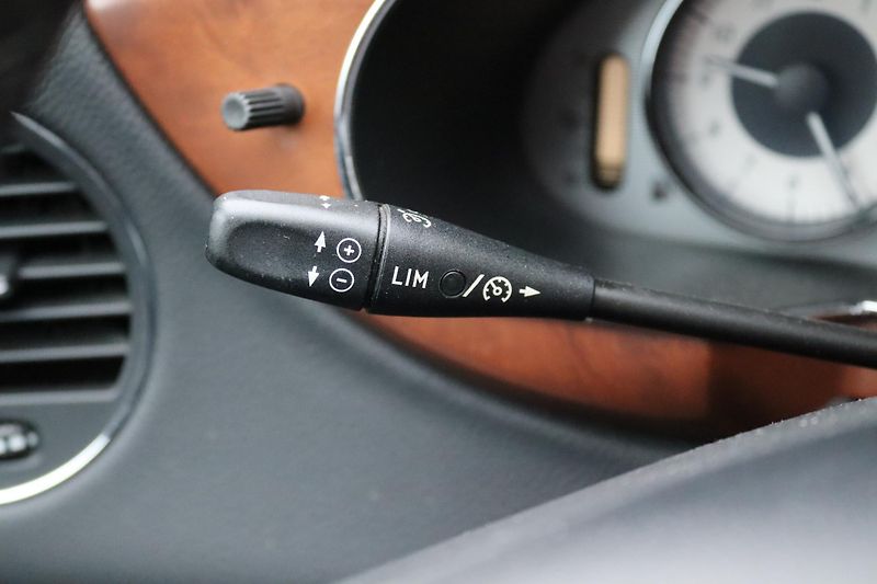 Mercedes-Benz CLS CLS 350 200kW - fotka 27 z 50
