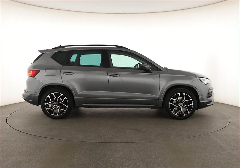 Seat Ateca (2022) 2.0 TSI 4Drive - fotka 6 z 21