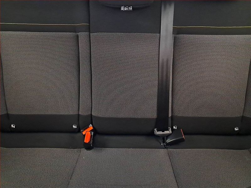 Citroën C3 (2018) 1.2 PureTech, ČR,1.maj - fotka 10 z 16