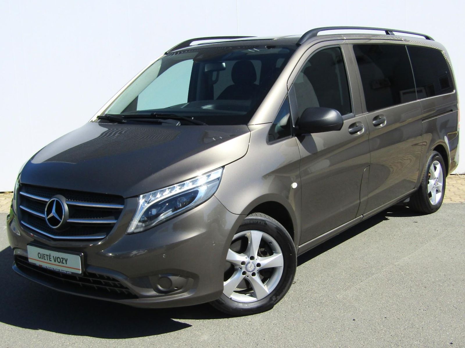 Mercedes-Benz Vito 119 CDI 8 MÍST