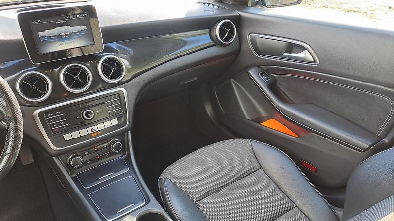 Mercedes-Benz CLA SB 200 D AUT NAVI - fotka 16 z 30