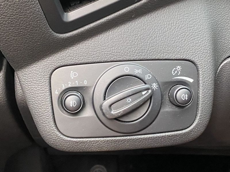Ford Kuga 2.0TDCi, ČR, ST Line, 4x4 - fotka 26 z 28