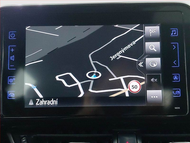 Toyota C-HR (2019) 1.8 Hybrid, Automat - fotka 20 z 21