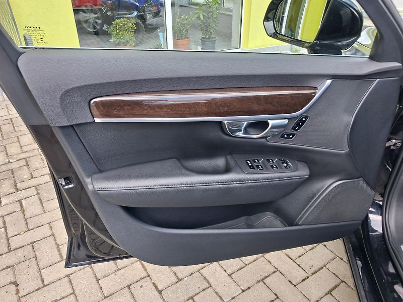 Volvo V90 (2017) 2,0 D5 173kw SERVISKA TOP STAV - fotka 13 z 51