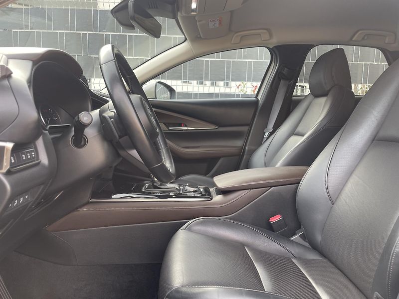Mazda CX-30 (2022) 2.0 SKYACTIV-X 137kW COSMO 4x4 - fotka 12 z 42