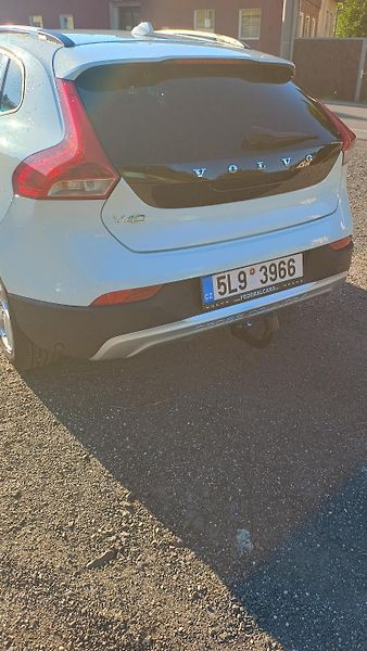 Volvo V40 (2017) Cross Country, nez. topení, TZ - fotka 12 z 28