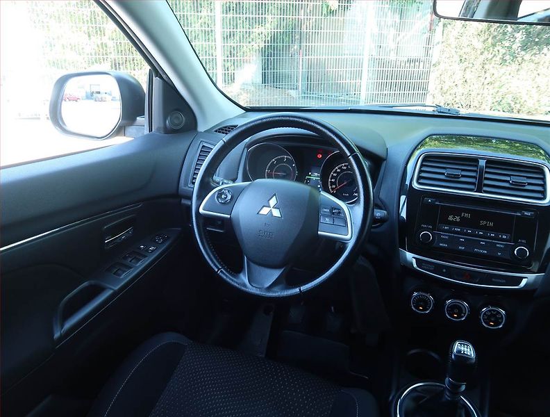 Mitsubishi ASX (2015) 1.8 DI-D MIVEC, 4X4, Tempomat - fotka 7 z 18