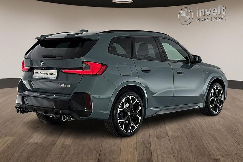 BMW X1 M35i xDrive - fotka 3 z 25