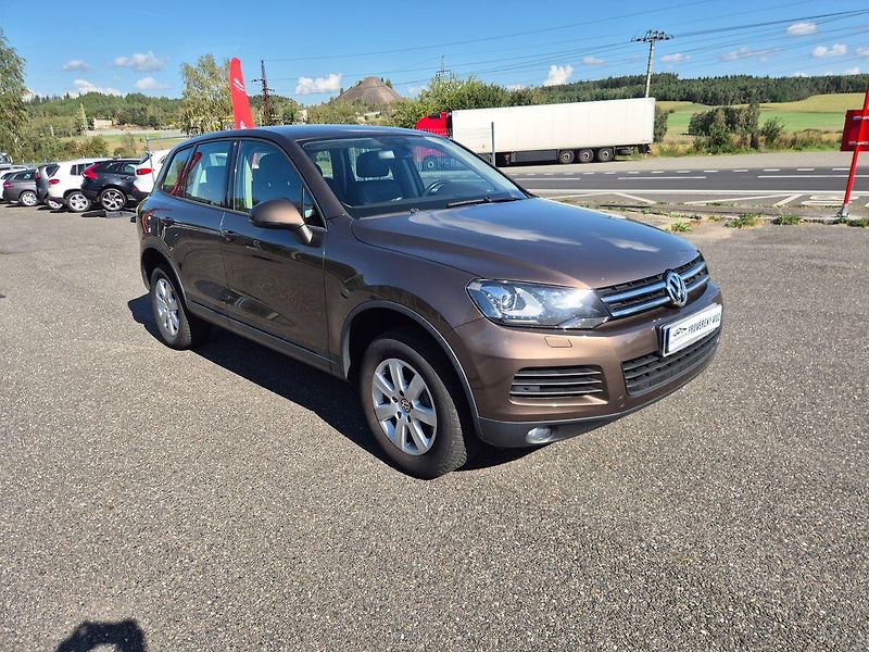 Volkswagen Touareg 3.0TDi 150kW 4x4 tažné - fotka 3 z 32