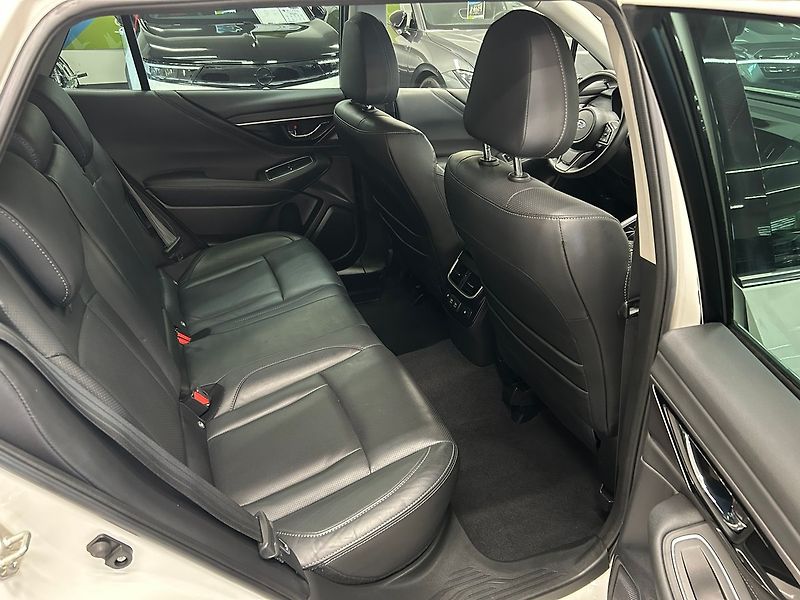 Subaru Outback (2023) 2.5 TOURING 2023 | Záruka - fotka 26 z 53