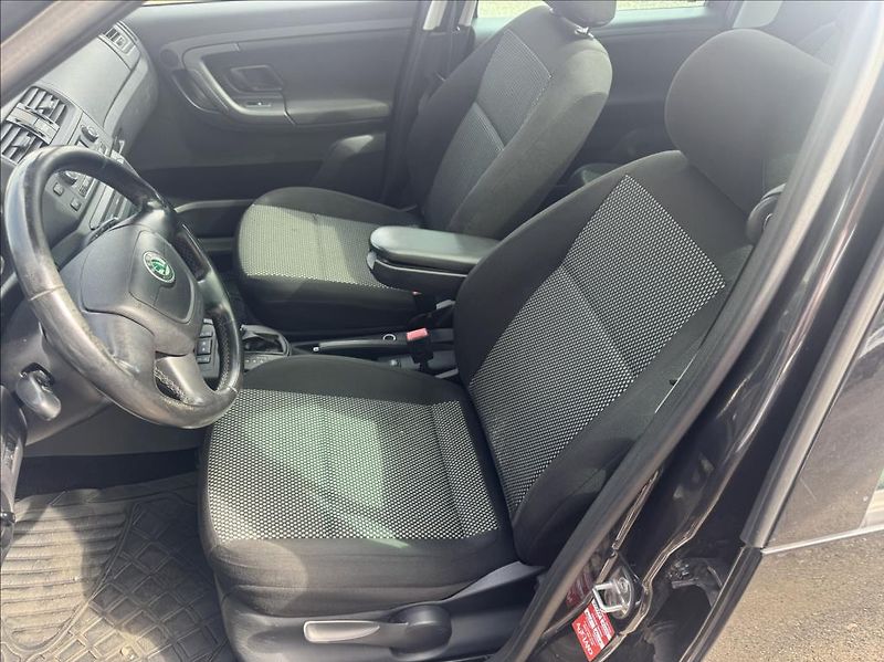 Škoda Roomster 1,2 TSi, DSG,Panorama - fotka 11 z 19