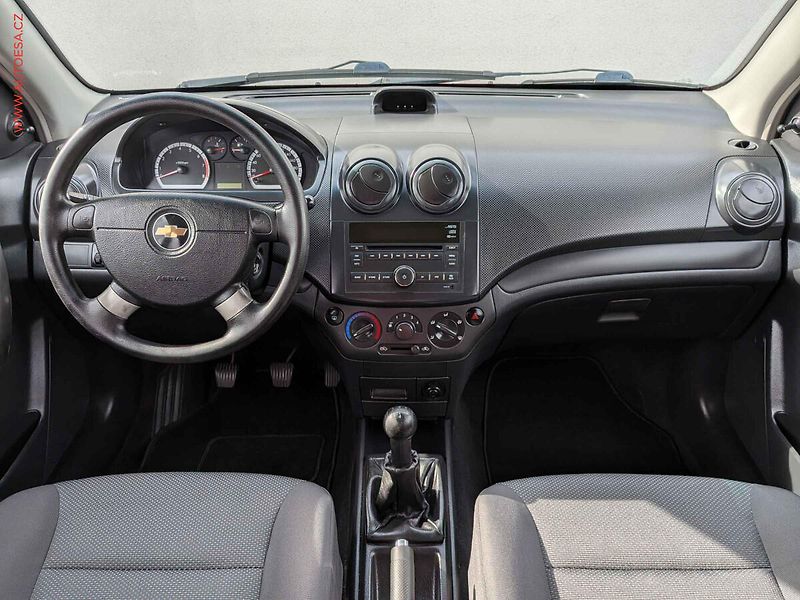 Chevrolet Aveo (2009) 1.2i, ČR - fotka 8 z 15