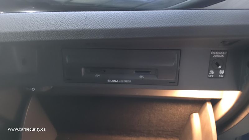 Škoda Superb (2019) Canton,Virtual,Webasto,Masáž - fotka 28 z 36