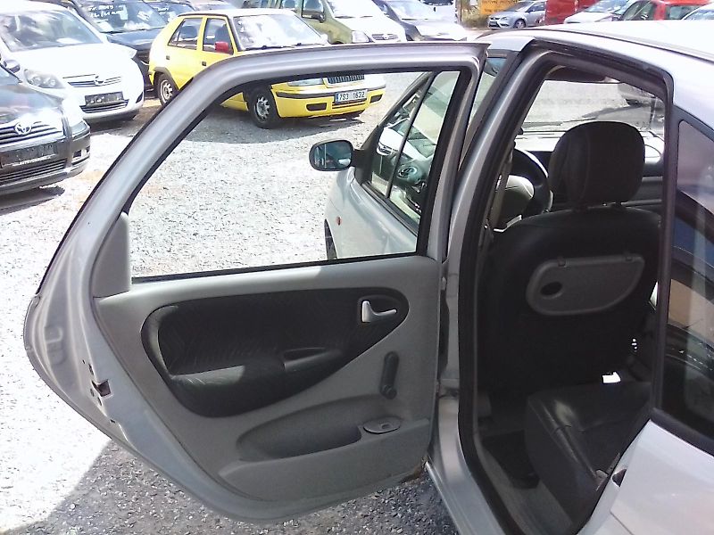 Renault Scénic (2002) 1.9 Dci Expression, jede dobře - fotka 24 z 30