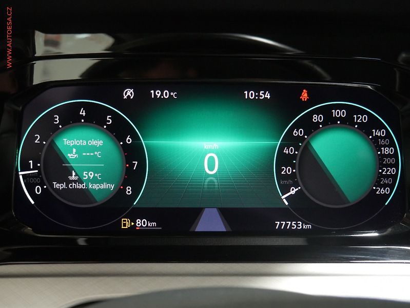 Volkswagen Golf (2021) 1.5 TSi, 2.maj,ČR, LED, park - fotka 14 z 20