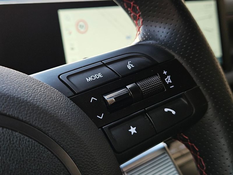 Hyundai Tucson 1.6T-GDi PHEV N-Line, serv.kn. - fotka 18 z 34