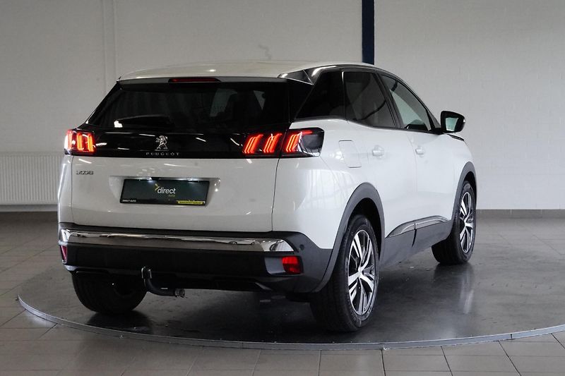 Peugeot 3008 - fotka 2 z 30