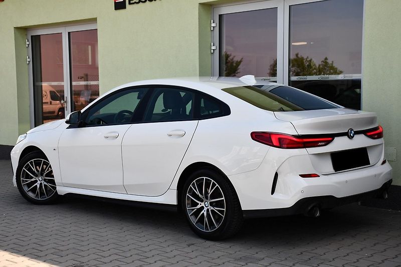 BMW Řada 2 218d M-SPORT 1M ČR - fotka 3 z 40