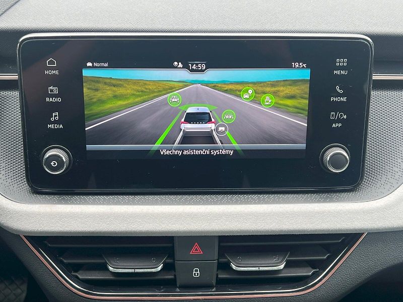 Škoda Scala (2025) Top Selection 1.0TSi 85kW 7°au - fotka 28 z 31