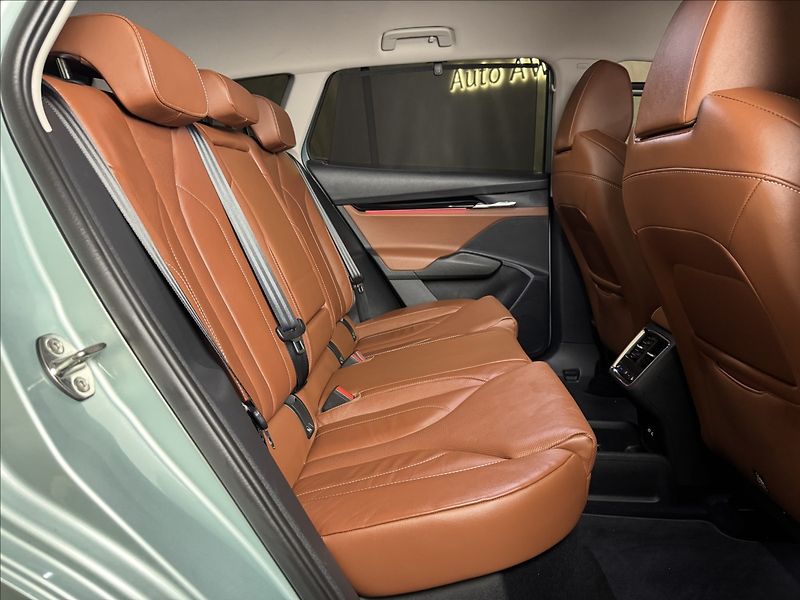 Škoda Enyaq 80 LED Matrix Assist Tepelko - fotka 13 z 50