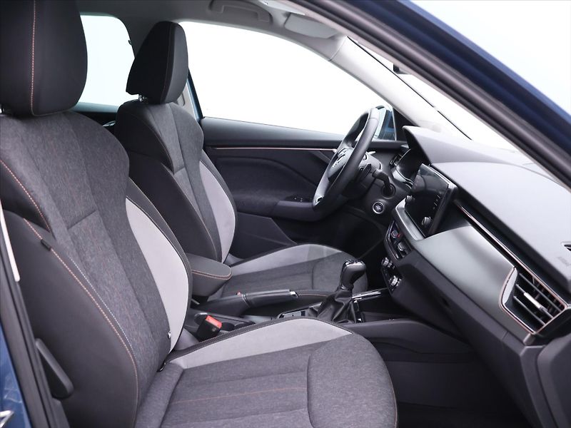 Škoda Kamiq 1.0 TSI 81kW DSG CZ Style DPH - fotka 11 z 33