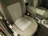 Škoda Octavia (2010) 1.6 TDi, 1.maj, Výhř.sed. - náhled 11