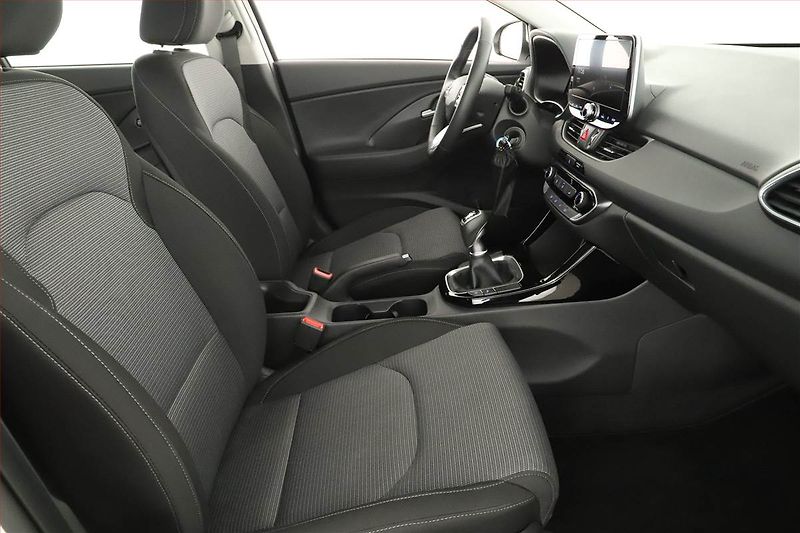 Hyundai i30 (2025) 1.0 T-GDI, Comfort, FullLed - fotka 7 z 14