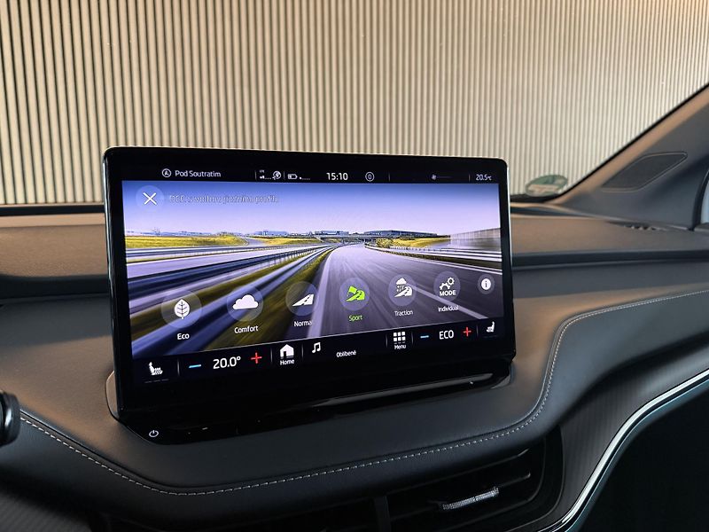 Škoda Enyaq 80x 4X4 Sport Tep.Čerp Záruka - fotka 26 z 42