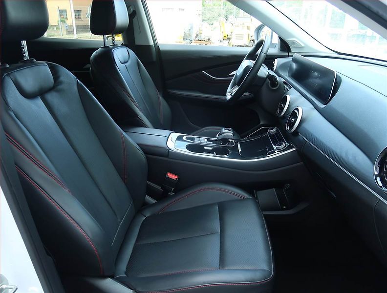 Dongfeng T5 EVO (2024) Luxury 1.5 Turbo - fotka 9 z 27