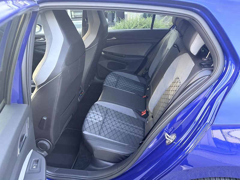 Volkswagen Golf 1.5TSI DSG R-LINE MATRIX PPF - fotka 51 z 58